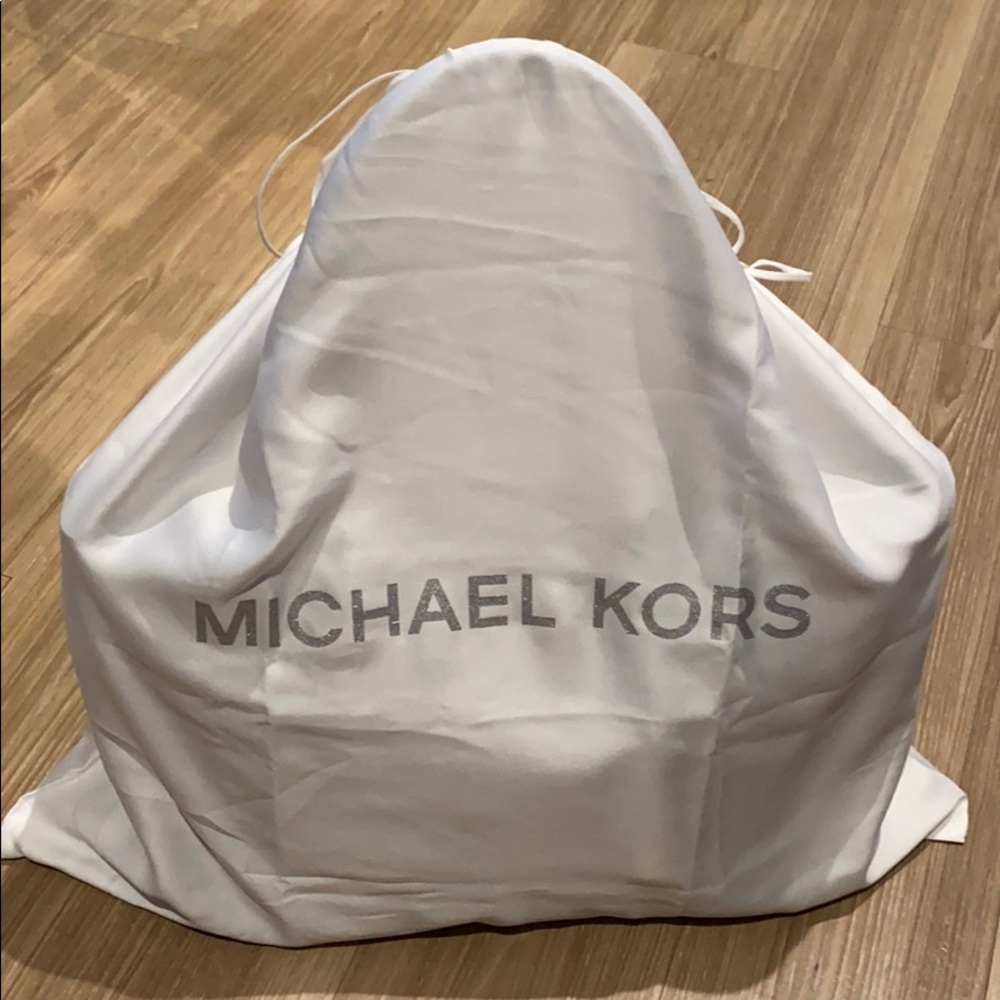Michael Kors Bag - Picture 5 of 9